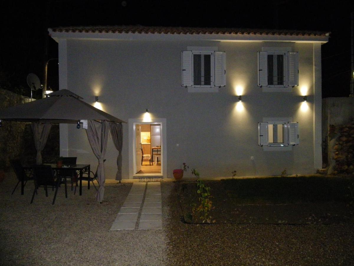 Vikou House Villa Yírion Buitenkant foto