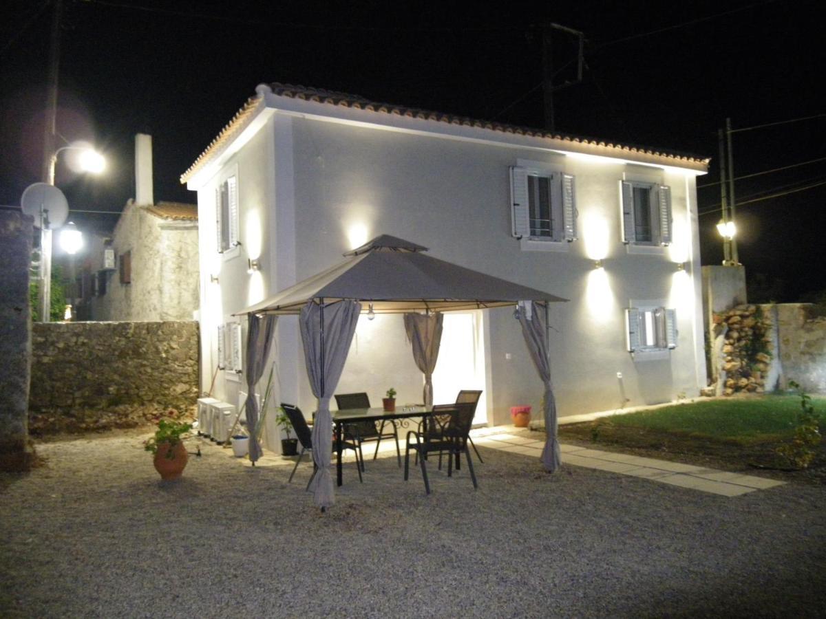 Vikou House Villa Yírion Buitenkant foto