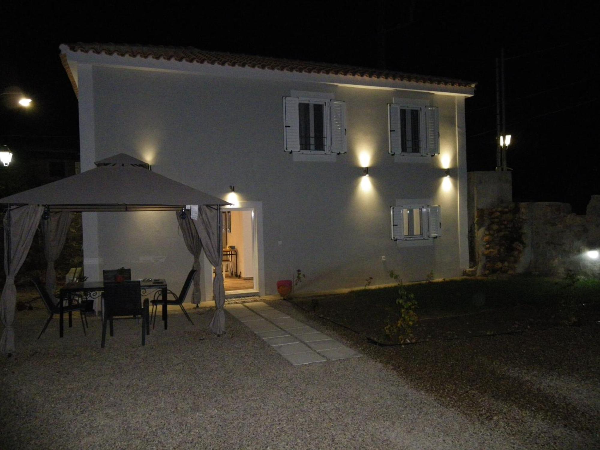Vikou House Villa Yírion Buitenkant foto